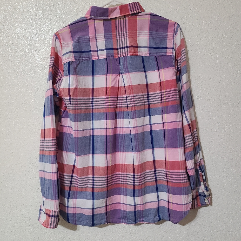 Old Navy The Classic Shirt - Picture 6 of 6
